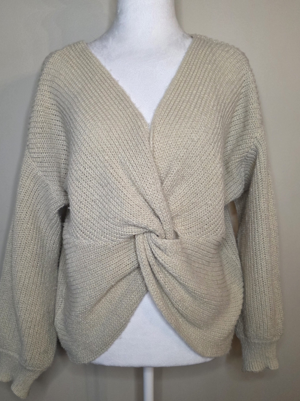 Cupshe Medium Cream Twist Front Knit Sweater V Neck Cozy Boho